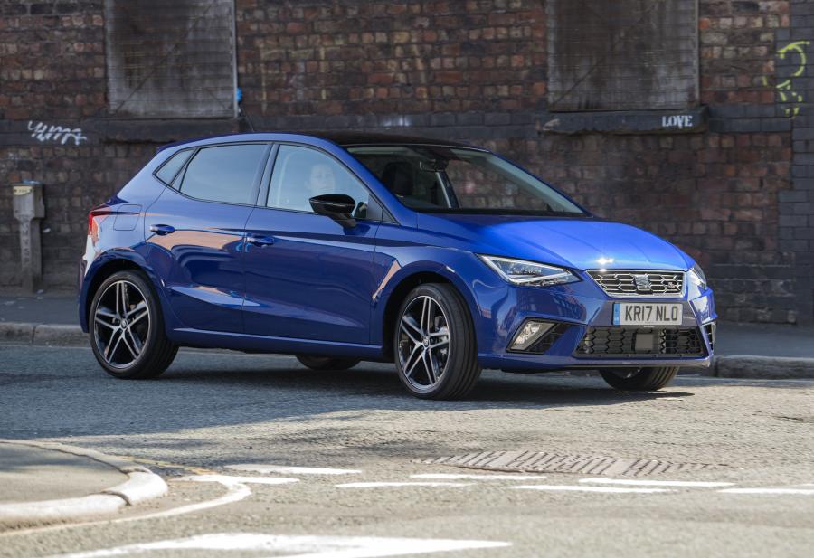  Seat Ibiza FR 2017 года  (UK) (фото 35 из 40)